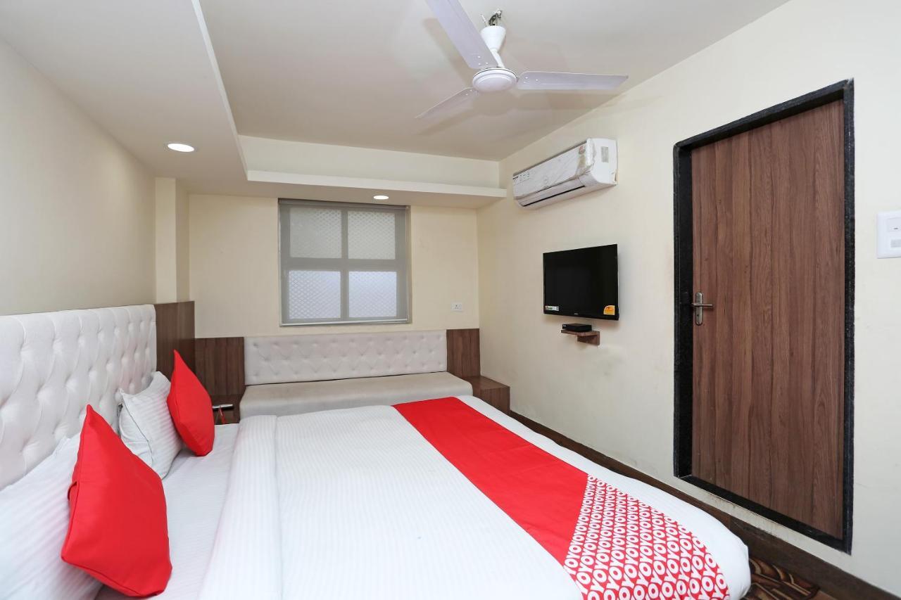Oyo 4406 Hotel Arya Palace Bhopal Zewnętrze zdjęcie